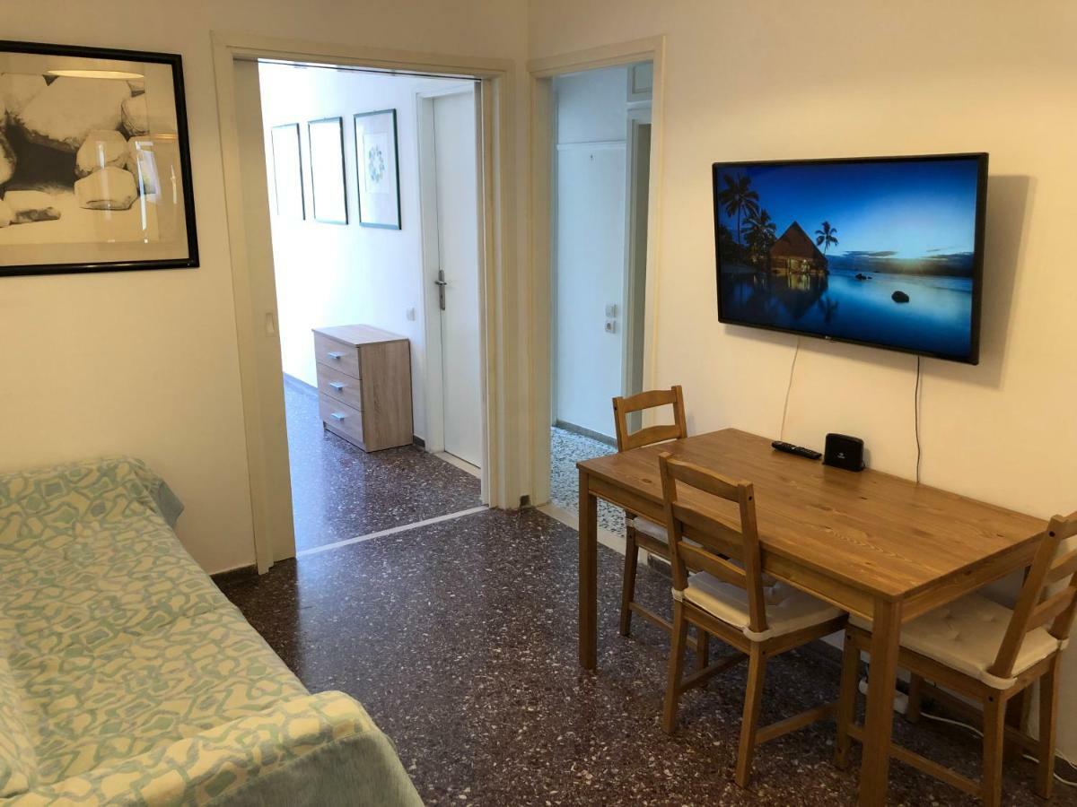 Metaxourgio Spacious Two Bedroom Apartment Atény Exteriér fotografie